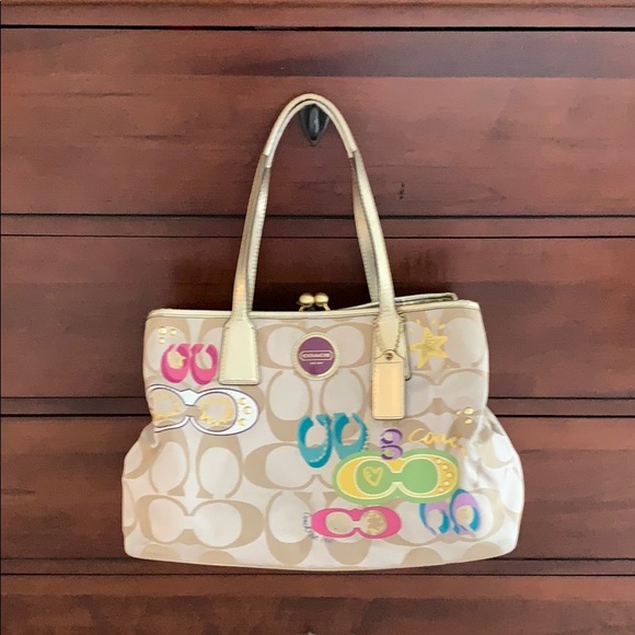 Coach Handbags - Coach CC bag
